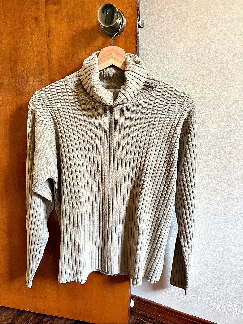 Vintage L.L.Bean Cotton Cowl Neck Sweater in Beige Size Medium